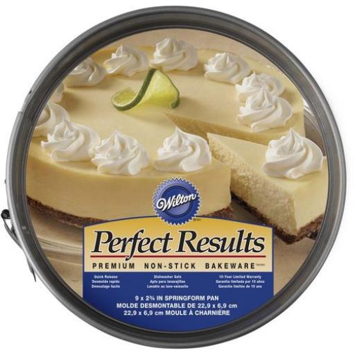 Wilton Perfect Results Non Stick 9 x 2 3/4 inch Round Cake Tin