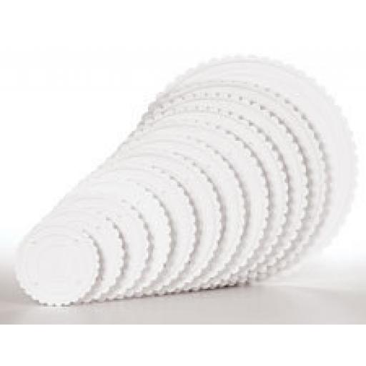 Wilton 8 Inch Scalloped Plates