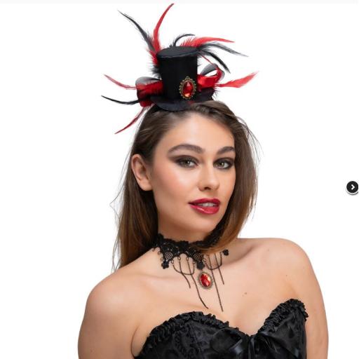 Vampiress Top Hat & Necklace